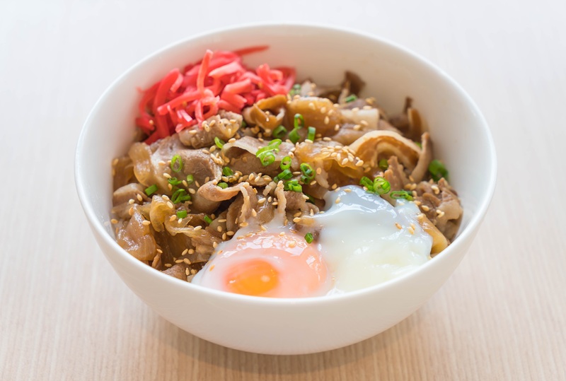 LEZAT PRAKTIS: Inilah Resep Rahasia Beef Bowl ala Yoshinoya untuk Anak Kos