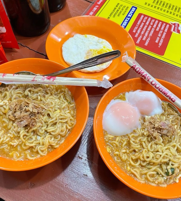 NIKMAT BEREMPAH: 4 Tempat Mie Bangladesh di Malang dengan Cita Rasa Rempah Menggoda yang Wajib Dicoba