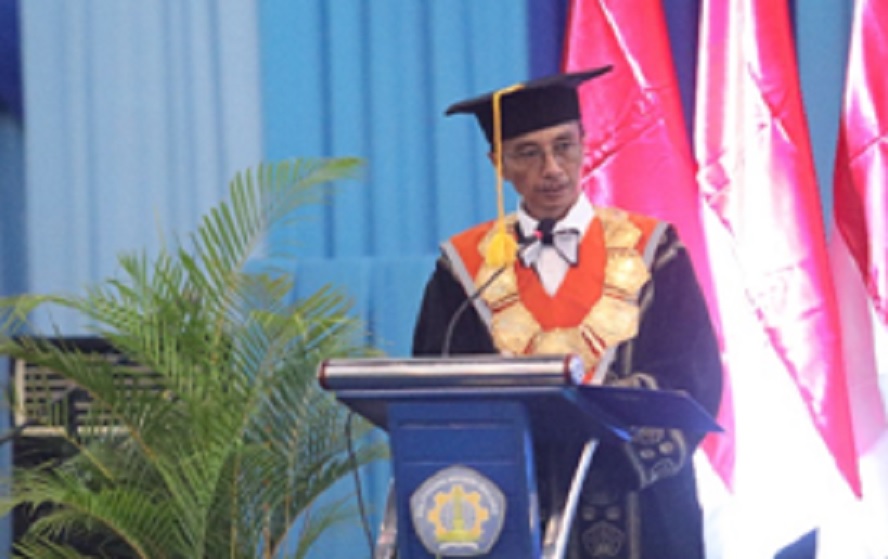 SAMBUTAN: Direktur Polinema Ir Supriatna Adisuwignyo ST MT PhD menegaskan bahwa Polinema terus berkomitmen meningkatkan jumlah mahasiswa internasional melalui berbagai strategi.