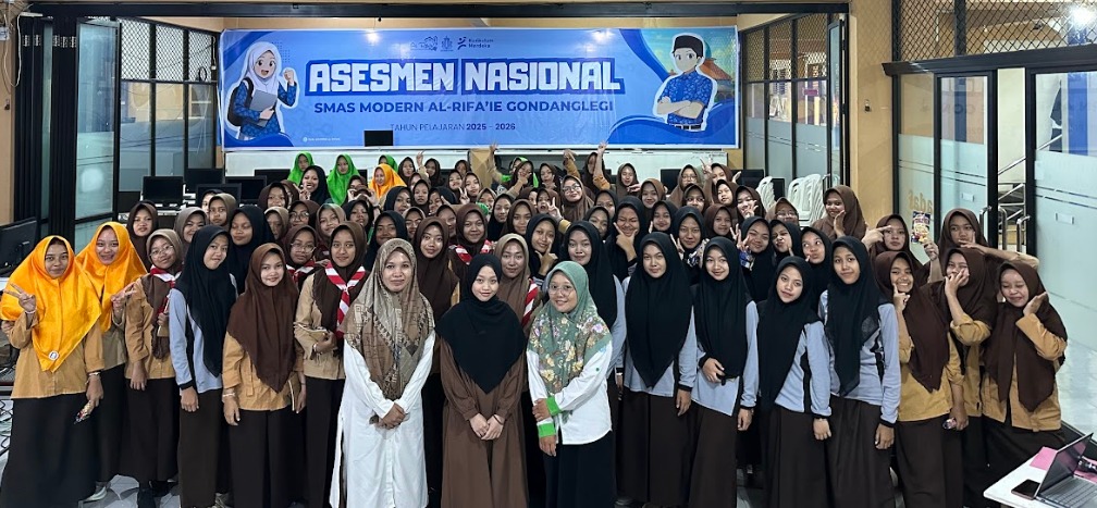 SHARING ILMU: Trial Class Kampus Mesir bersama alumni SMADAF dari Universitas Al-Azhar Mesir bersama seluruh siswa SMA Modern Al Rifaie.