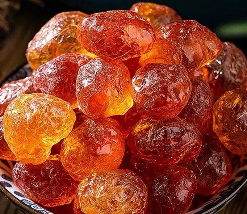Ilustrasi peach gum mentah