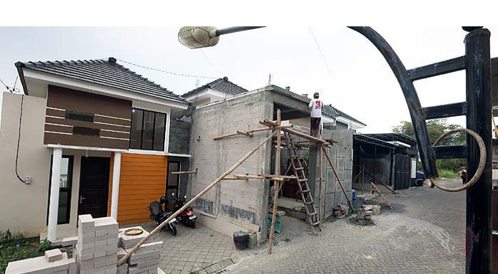 EKSPANSI KE KEDUNGKANDANG: Pembangunan unit rumah baru di Perumahan Grand Hill, Kelurahan Wonokoyo, Kecamatan Kedungkandang terus dilakukan.