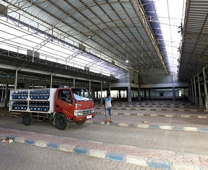 JALURNYA MASIH DIGODOK: Terminal Hamid Rusdi bakal menjadi pusat operasional Bus Trans Jatim.