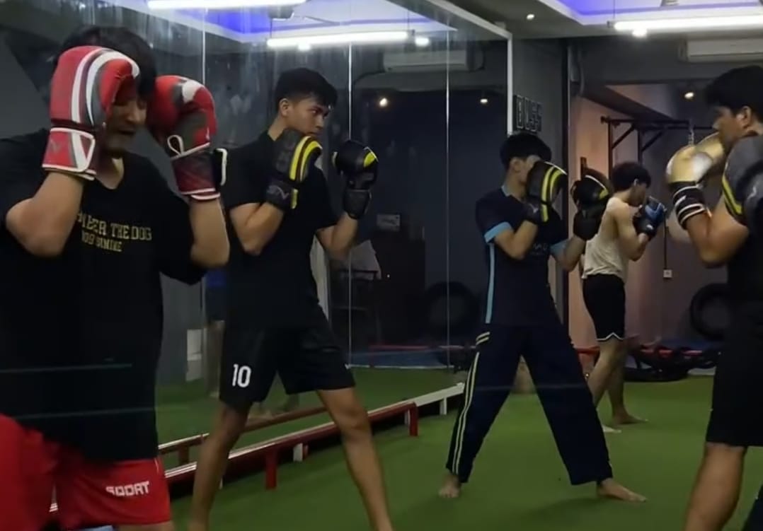WORTH IT: Bossthons House yang didominasi oleh peserta mahasiswa, menjadikan suasana latihan yang lebih seru dan menyenangkan