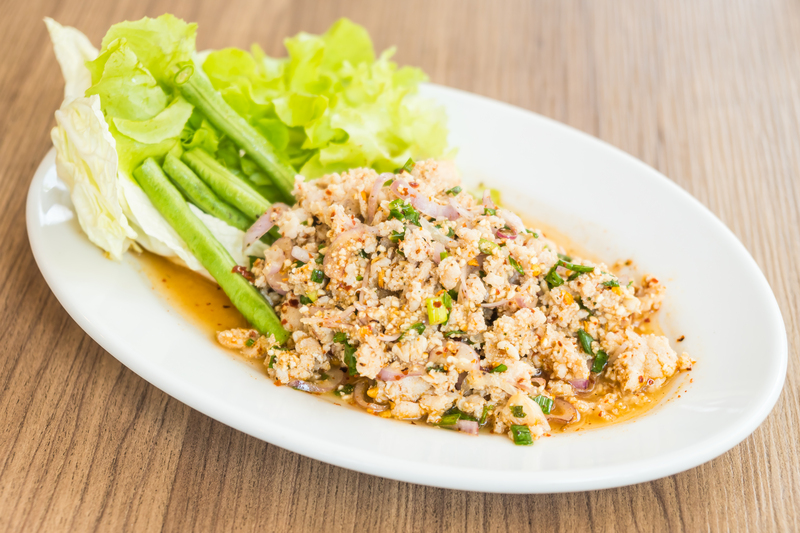LEMBUT DAN BAIK UNTUK KESEHATAN: Oseng tuna semakin populer