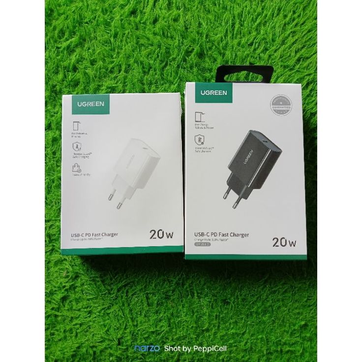 PRAKTIS: Charger cepat dengan desain ringkas dan fitur keamanan kini jadi kebutuhan utama pengguna gadget modern.