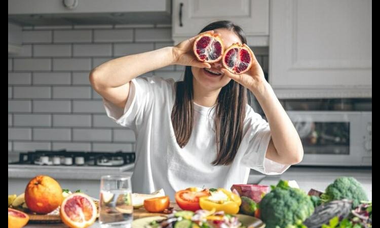TAK DISANGKA: Bukan Cuma Wortel, 9 Makanan Ini Bisa Buat mata jadi sehat dan penglihatan tajam