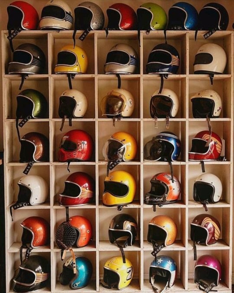 Koleksi berbagai  macam helm