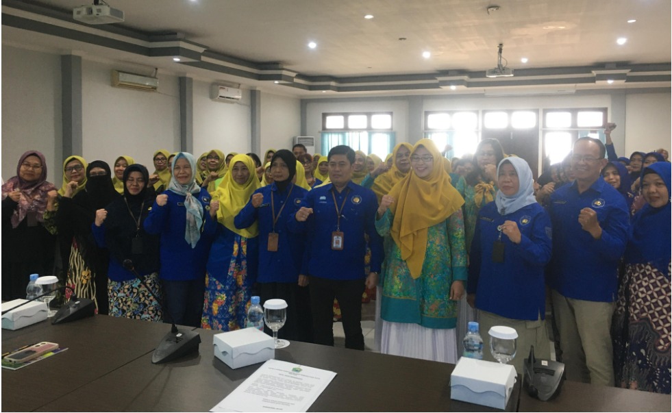 RESMI: Dinas Pendidikan dan Kebudayaan (Disdikbud) Kota Malang kukuhkan ketua dan pengurus Pusat Kegiatan Gugus (PKG) di 5 kecamatan se-Kota Malang, Kamis lalu (4/9).