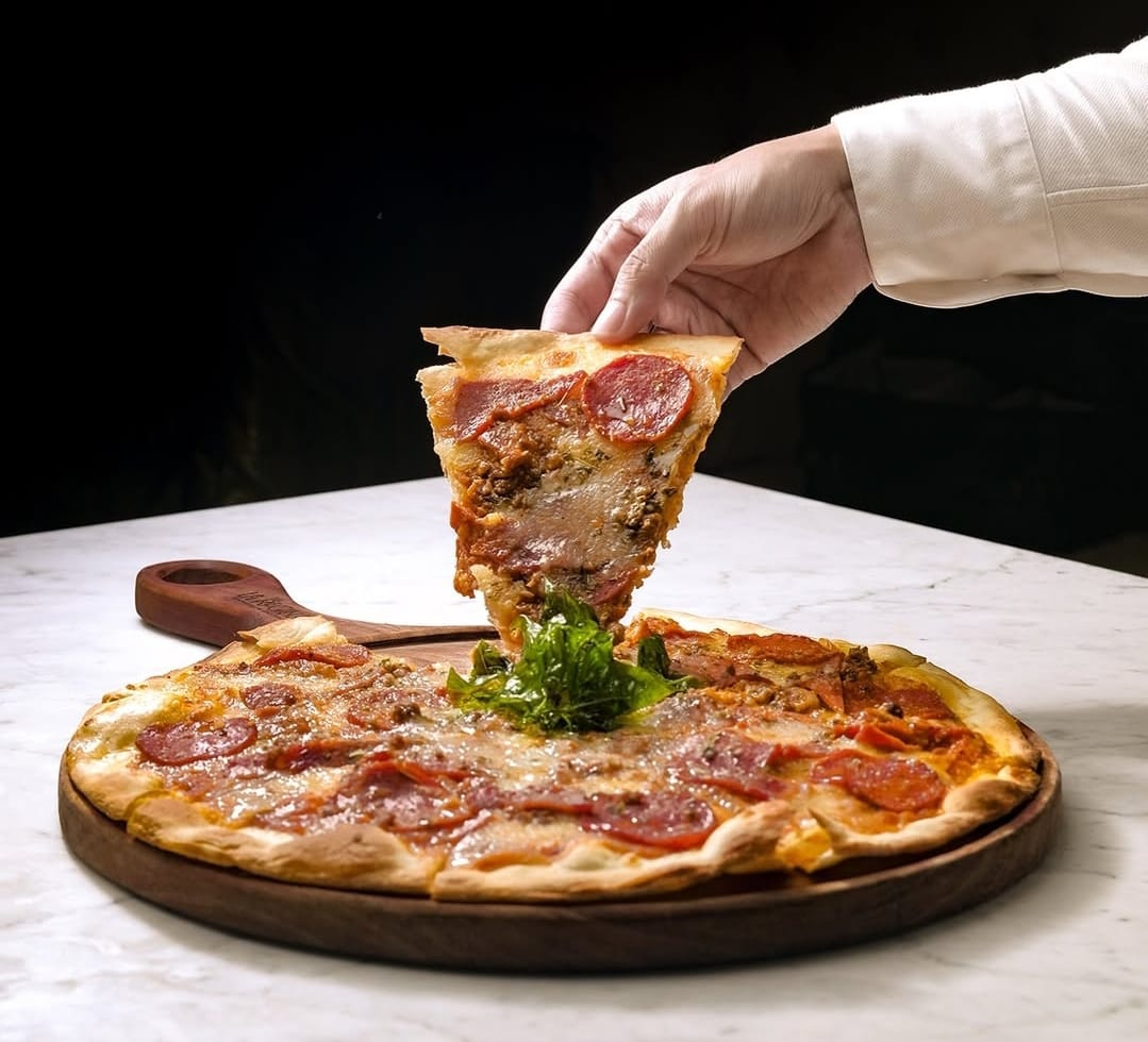 OTENTIK: Pizza di La Regina yang otentik khas Italia dengan cita rasa luar biasa