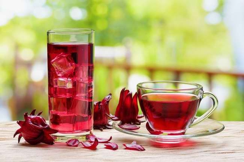 SEHAT: Teh rosella yang hangat dan dingin