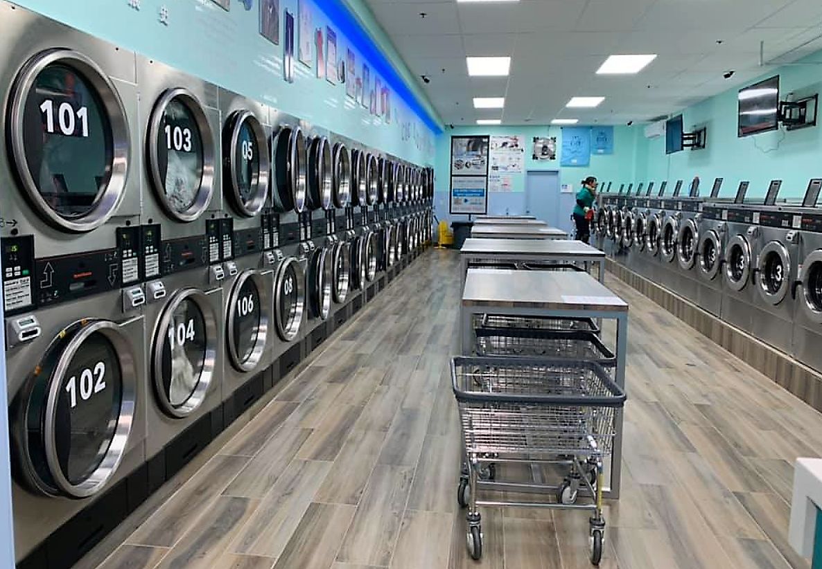 PRAKTIS: Mencuci Jadi Lebih Ringan dengan Laundry Koin