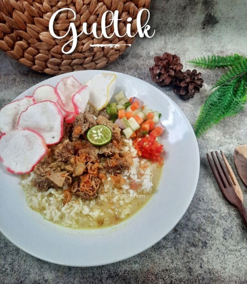 ADA DI SETIAP TIKUNGAN: Gultik murah dan hangat cocok dimakan saat malam