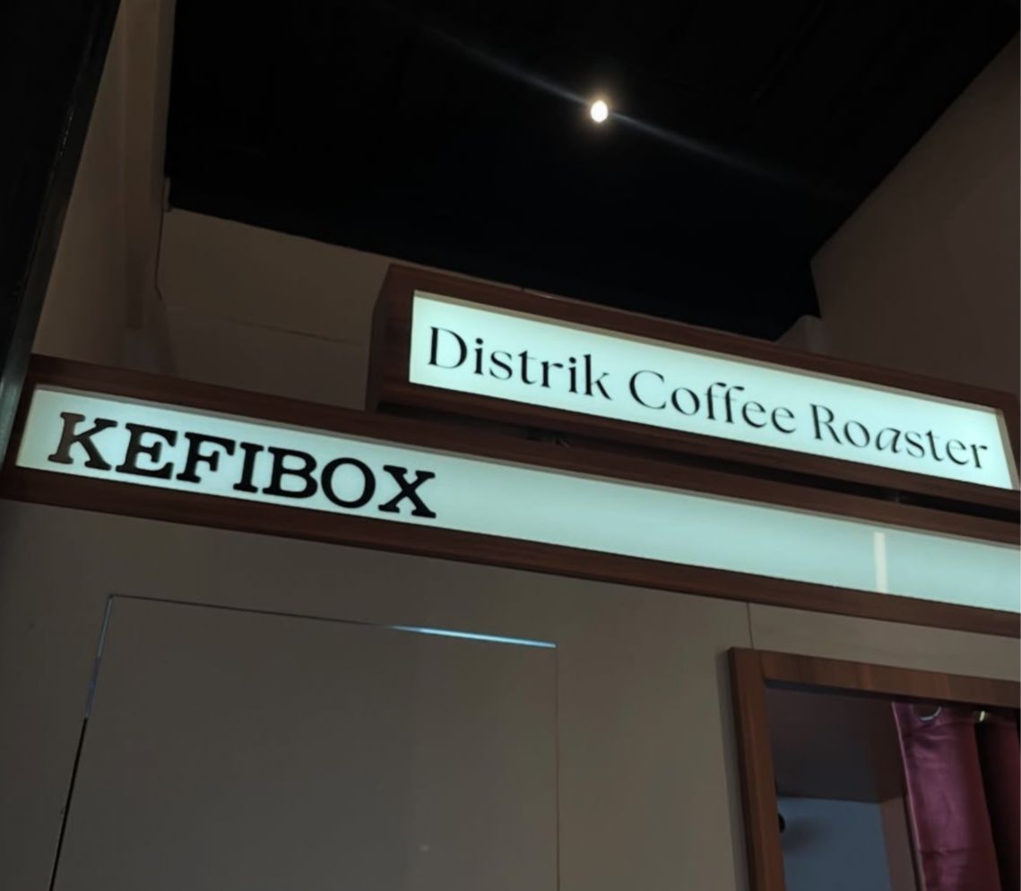 WAJIB COBA: Photobox di Distrik Kafe