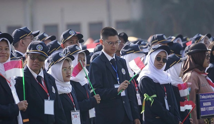 PENDIDIKAN TINGGI: Mahasiswa baru Universitas Negeri Malang (UM) mengikuti kegiatan PKKMB pada pertengahan Agustus lalu.