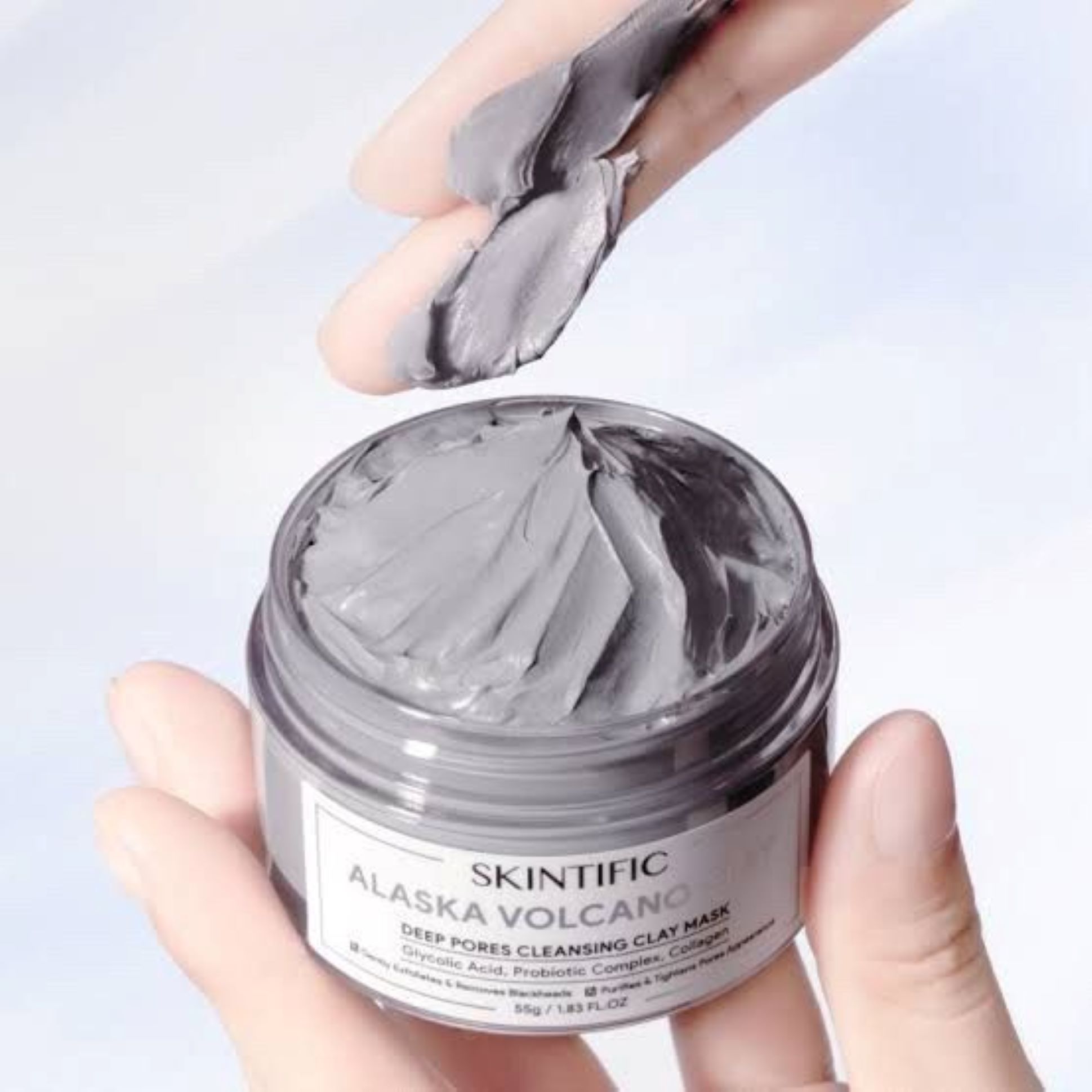 CANTIK: Berbagai pilihan clay mask terbaik 2025 hadir dengan formula terbaru untuk perawatan kulit sehat dan bersih.