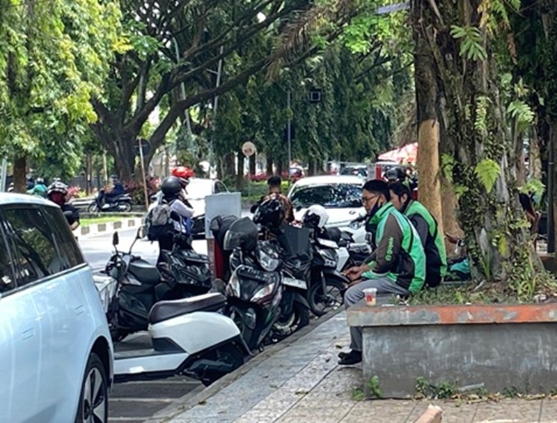 BIKIN KETAWA: Interaksi Ojek Online dan Penumpang