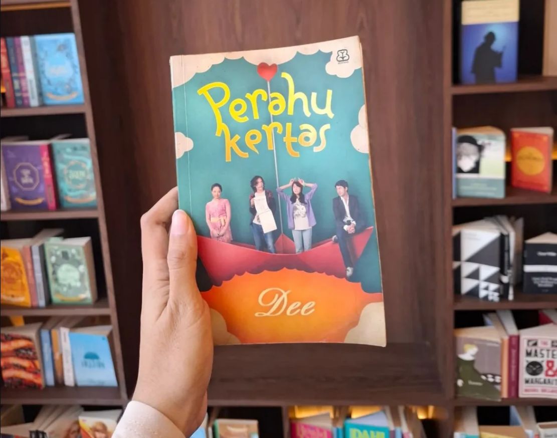 MENARIK: Novel Perahu Kertas karya Dee Lestari