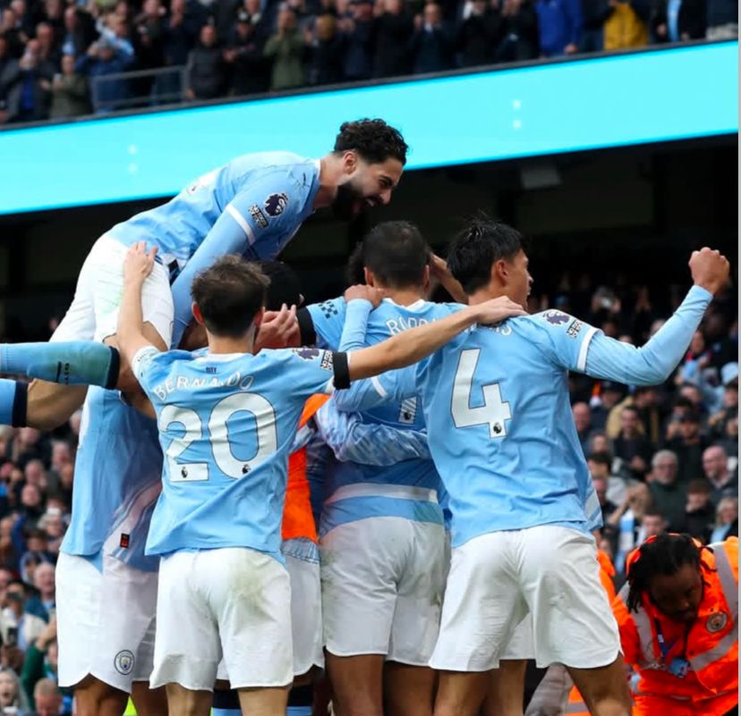 DERBY MANCHESTER: Manchester City kembali mengalahkan rival abadinya di Etihad Stadium.