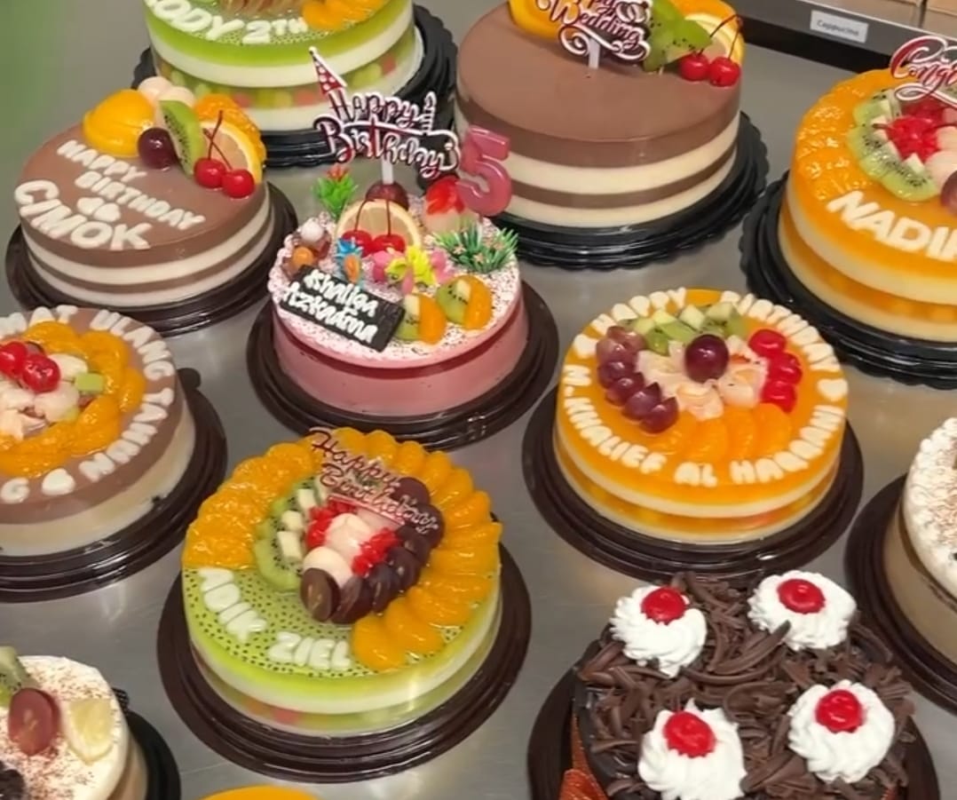 ANTI AMINSTREAM: Deretan kue ulang tahun selain kue tart yang bisa ditemukan&nbsp;di&nbsp;Malang