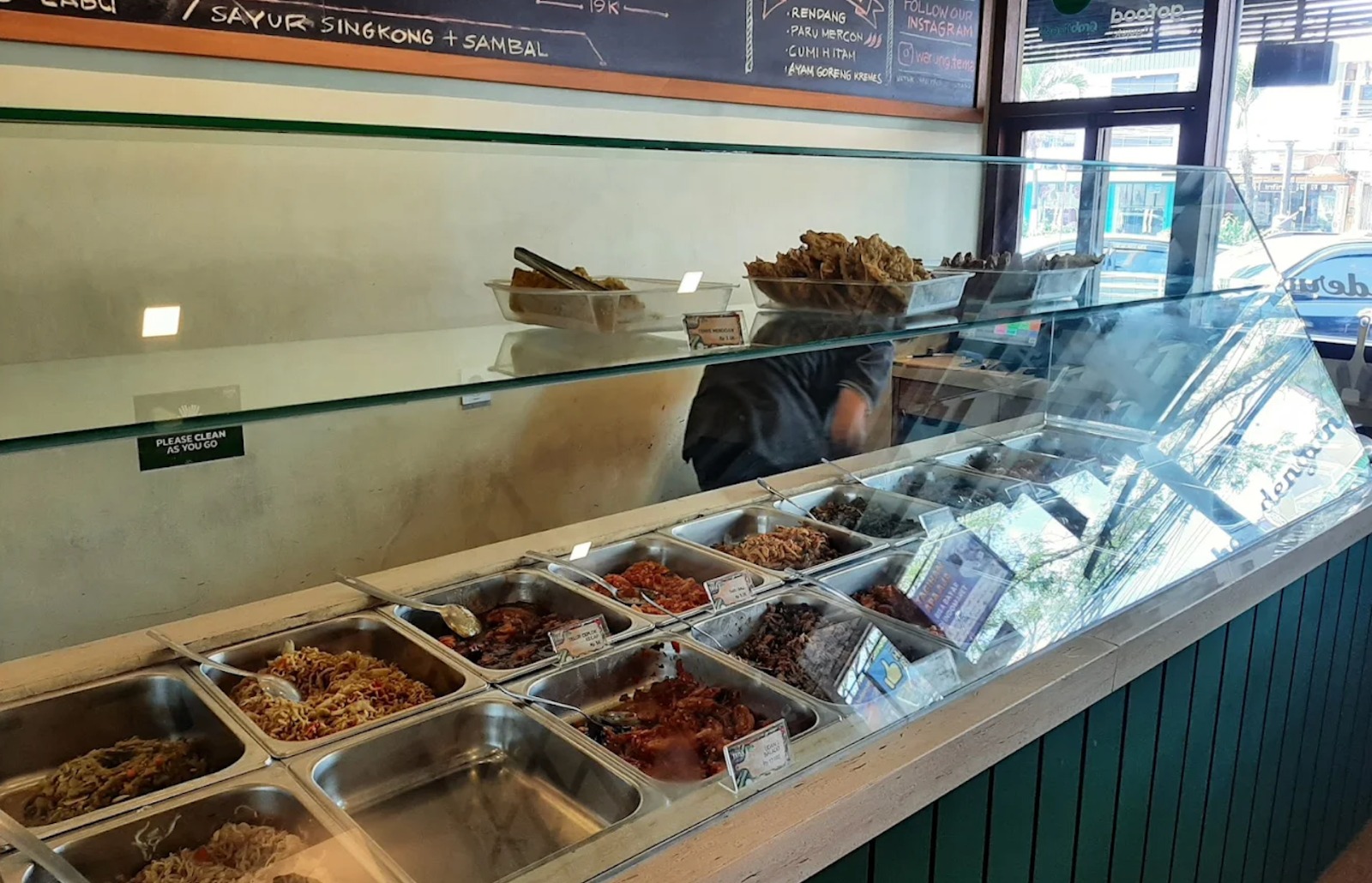 BIKIN KANGEN: Warung Tema, menghadirkan aneka hidangan yang rasanya sederhana namun mampu membuat pengunjung kembali lagi.