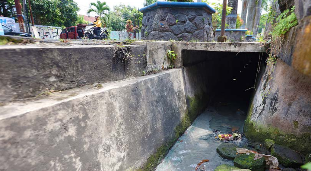 SEGERA DILELANG: Proyek drainase di Jalan Bondowoso bakal dimulai pada awal tahun depan. Ada bantuan penganggaran yang didapat pemkot dari World Bank.