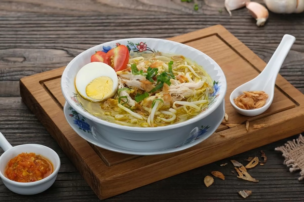 KULINER: Soto cocok dinikmati kapan saja, pagi untuk sarapan, siang sebagai pengisi tenaga