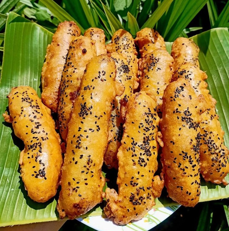 KRISPY: Camilan pisang wijen manis gurih