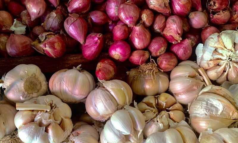 Bawang merah dan bawang putih, bahan masakan yang pasti ada disetiap dapur
