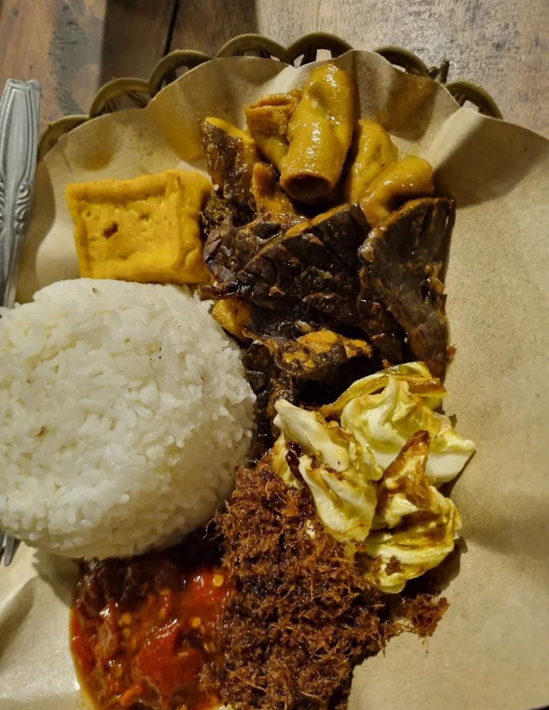 LEZAT: Sego Babat Ragil, salah satu rekomendasi sego babat di Lowokwaru Malang yang porsinya bikin kenyang