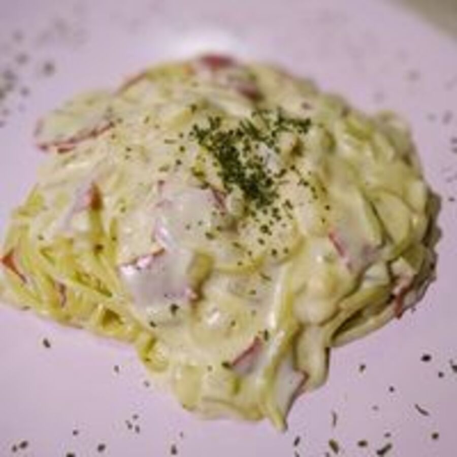 KHAS ITALI: Makanan luar ini selain murah juga digemari banyak anak muda