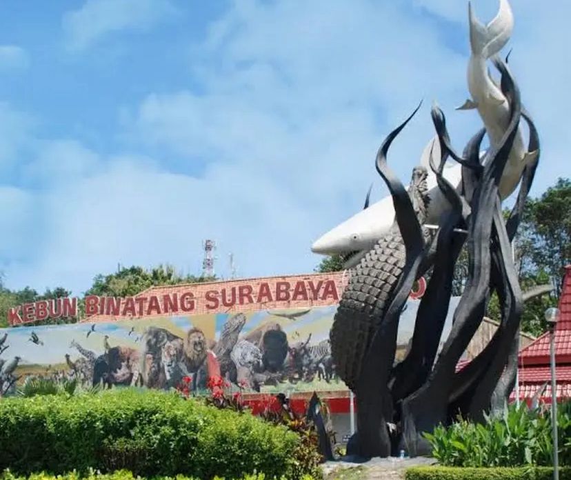 Liburan singkat di Surabaya tak perlu mahal. Ada banyak wisata populer dekat Stasiun Wonokromo yang bisa jadi tujuan warga Malang.