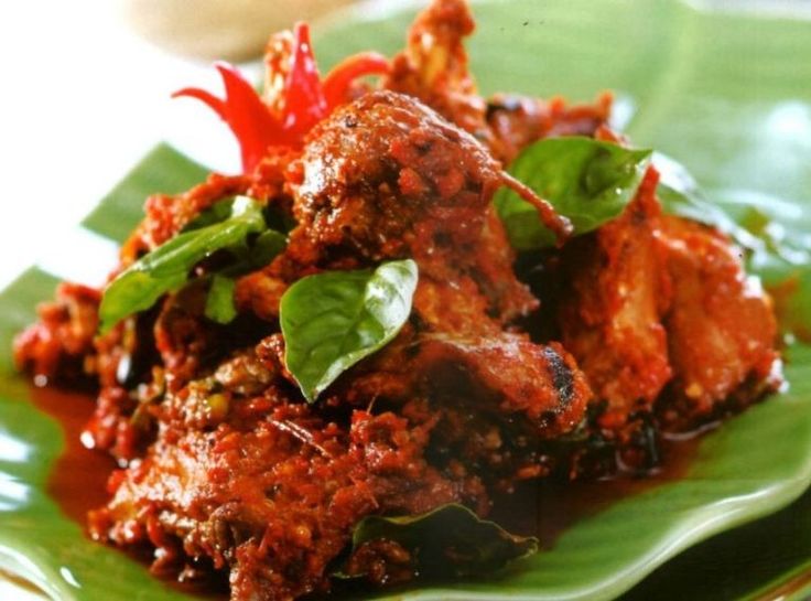 PEDAS: Sajian nasi rica-rica di Malang hadir dengan berbagai pilihan lauk, mulai ayam kampung, daging sapi, hingga mentok yang bikin makan makin seru
