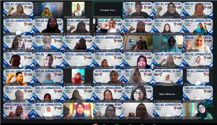 ANTUSIAS : 600 Guru HIMPAUD I mengikuti pelatih jurnalistik secara online berkolaborasi dengan Jawa Pos Radar Malang, Jumat lalu (26/9).