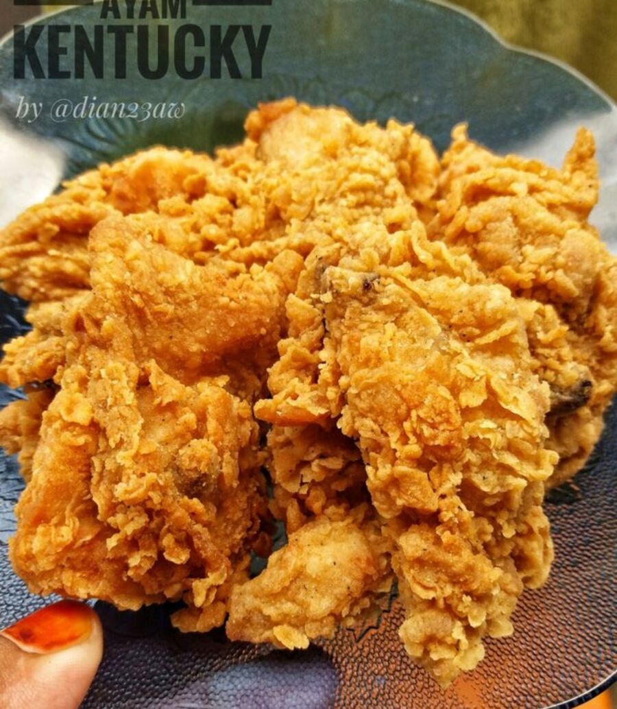 PORSI BESAR: Ayam krispi dengan harga relatif murah dan mengenyangkan