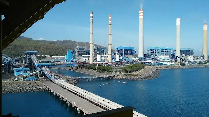 Perjalanan Malang&ndash;Banyuwangi makin fleksibel dengan mobil pribadi. Jalur selatan hingga utara menawarkan kebebasan dan kenyamanan.