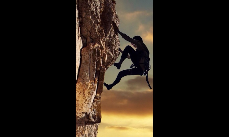 EKSTREM: Rekomendasi rock climbing di Malang yang bikin deg deg an