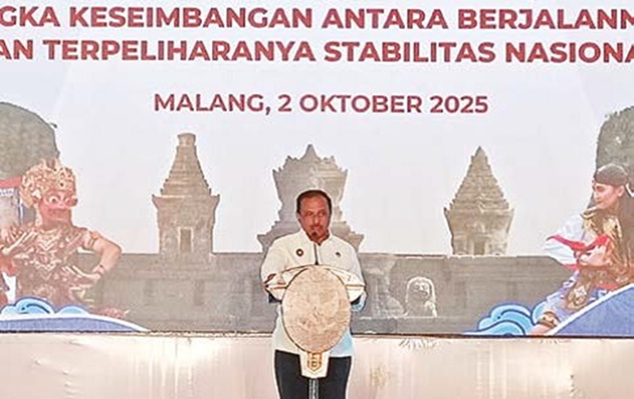 JAGA KEDAMAIAN: Deputi Bidang Koordinasi Dalam Negeri Kemenkopolkam Heri Wiranto menyampaikan sambutan di Hotel Grand Mercure Malang kemarin (2/10).