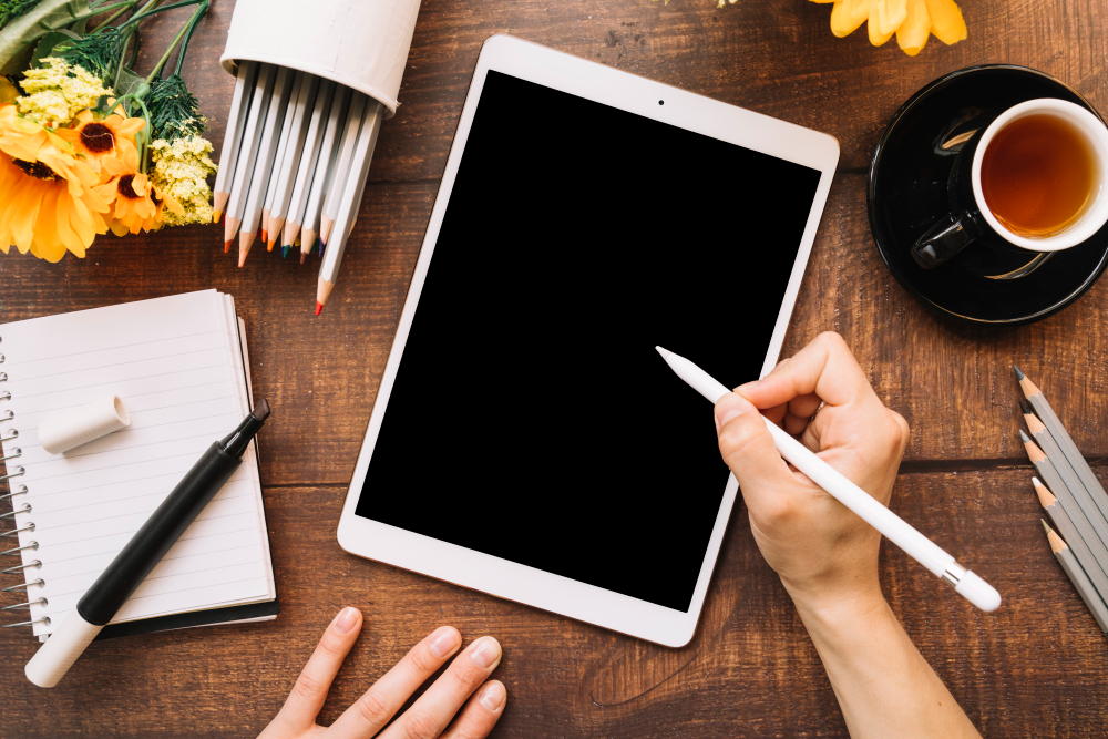 COCOK UNTUK EDITING: Pilihan tablet dengan spesifikasi beragam yang bisa menunjang produktivitas, baik untuk kebutuhan profesional maupun hobi kreatif.