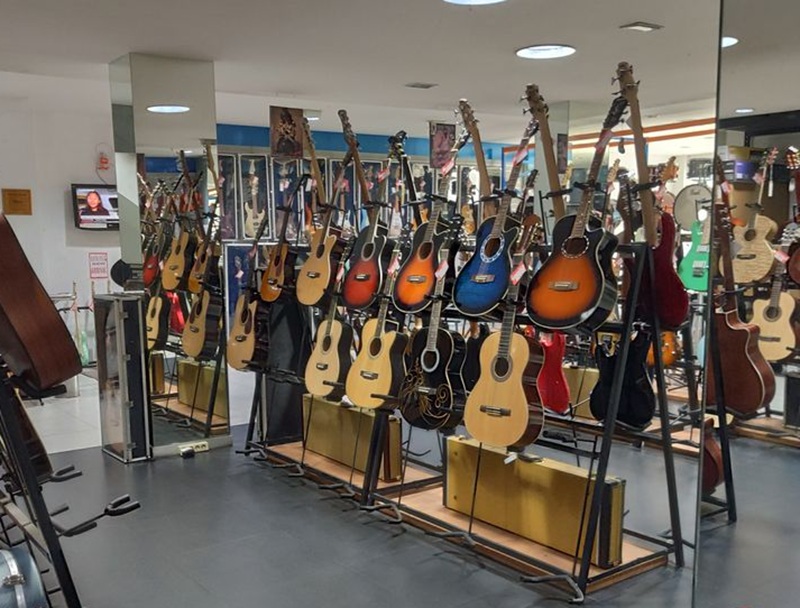 LENGKAP: Berbagai pilihan gitar dari yang biasa hingga istimewa