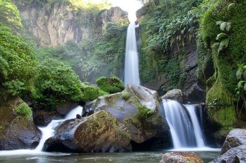 LIBURAN: Coban Talun di Batu menjadi Destinasi yang Membuat Pikiran Lebih Segar