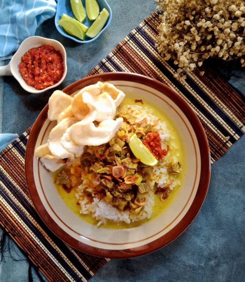 MENGHANGATKAN: Gultik kuliner malam yang jadi favorit