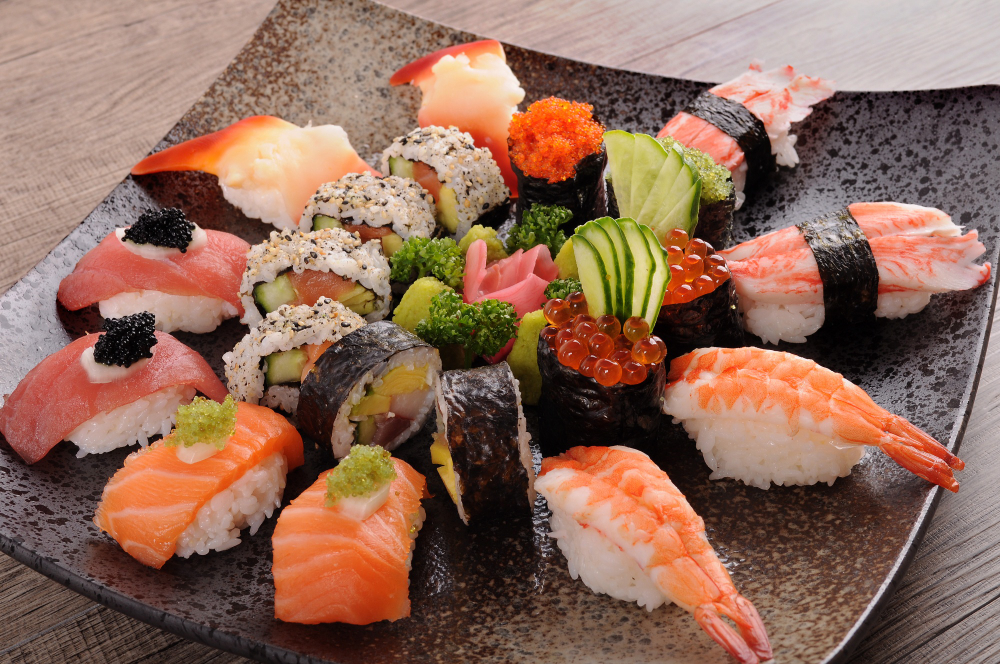 SEDAP: menikmati sushi ga harus ke mall.