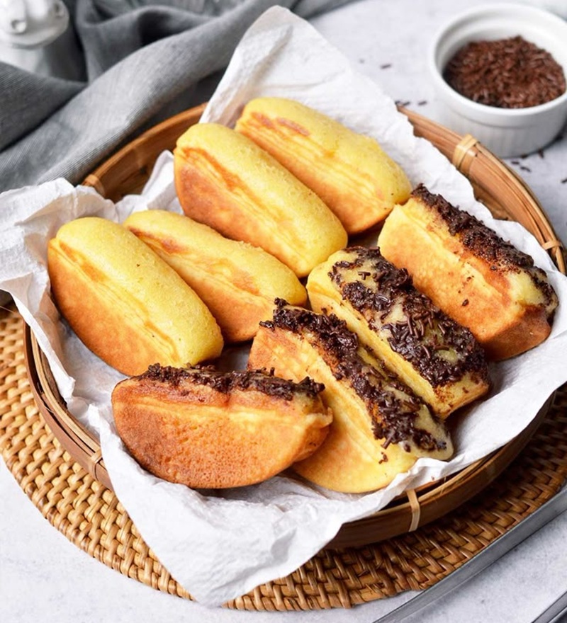 WANGI, LEMBUT: Pukis tradisional tetap jadi incaran camilan