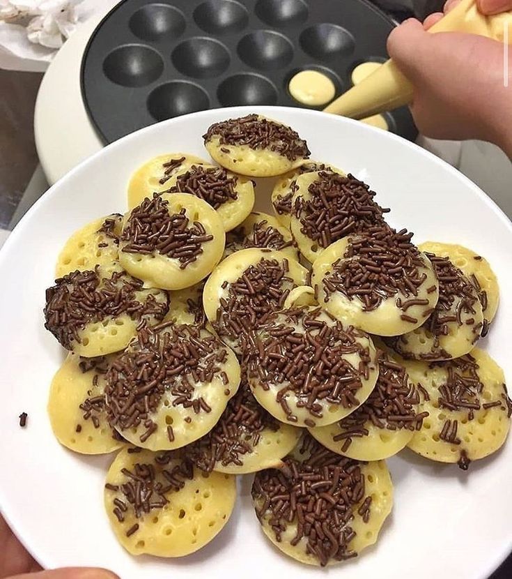 MANIS: Kue cubit lembut dengan varian rasa kekinian bikin sore kamu makin seru di Malang!