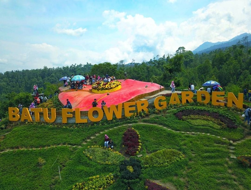 LIBURAN: Batu Flower Garden dapat dikunjungi sebagai destinasi wisata bunga