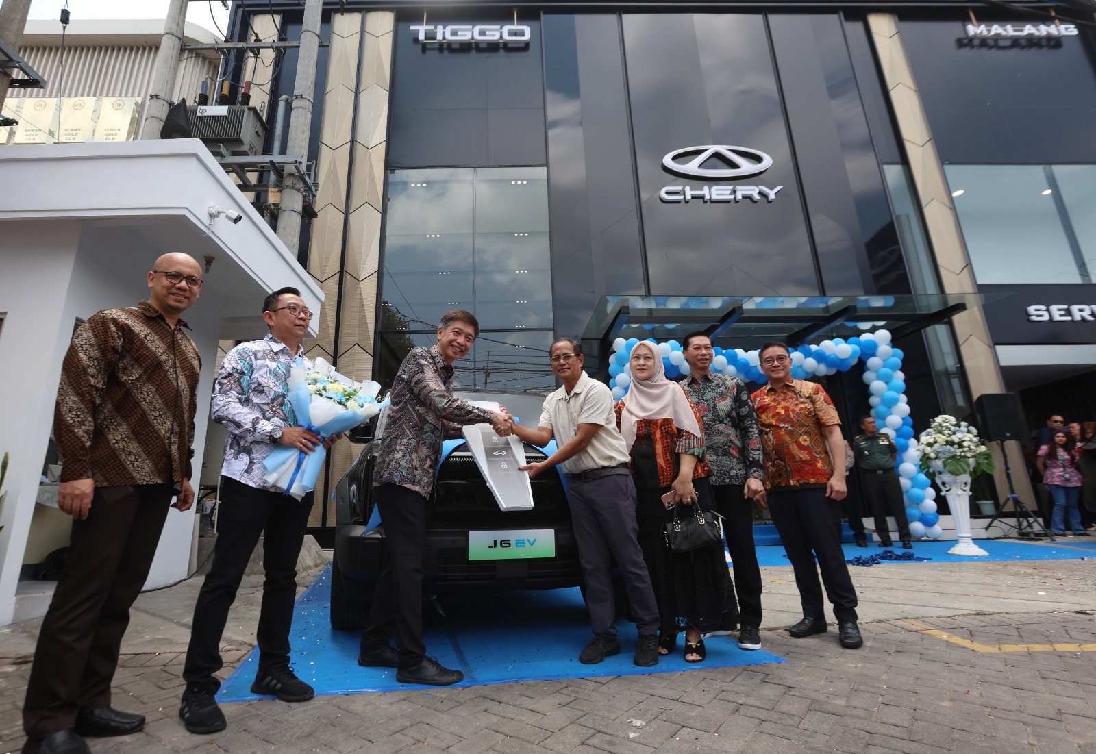CANGGIH: Diler Chery dengan produk unggulan seperti series OMODA E5 EV untuk mobil listrik, series TIGGO untuk mobil hybrid, dan Chery OMODA 5 untuk mobil engine.