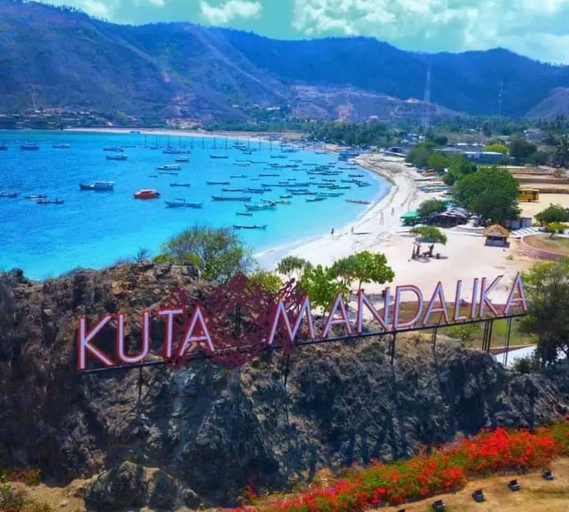 Rencanakan liburan ke Mandalika lebih mudah. Ini panduan lengkap rute dan transportasi bagi warga Malang.