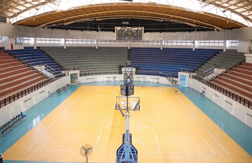 Peserta DBL 2025 asal Malang bisa mampir ke toko sepatu basket dekat DBL Arena Surabaya untuk persiapan bertanding.
