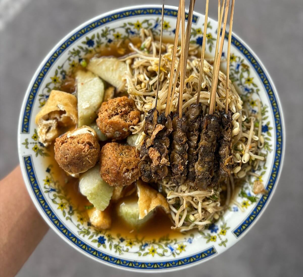 KELEZATAN OTENTIK: Lontong balap di Kota Malang yang wajib dicoba